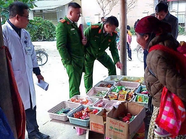 Tuyên Quang: Nâng cao vai trò y tế cơ sở trong phòng, chống dịch dịp Tết Dương lịch- Ảnh 1.