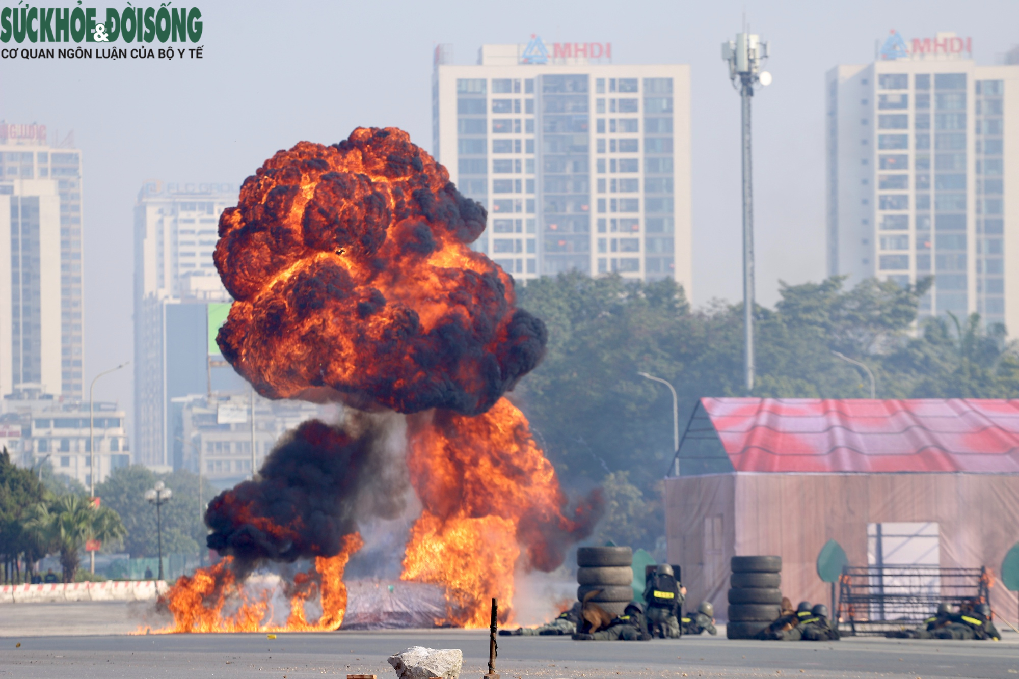 Những hình ảnh ấn tượng trong Lễ xuất quân, diễn tập bảo vệ Đại hội XIV- Ảnh 27.