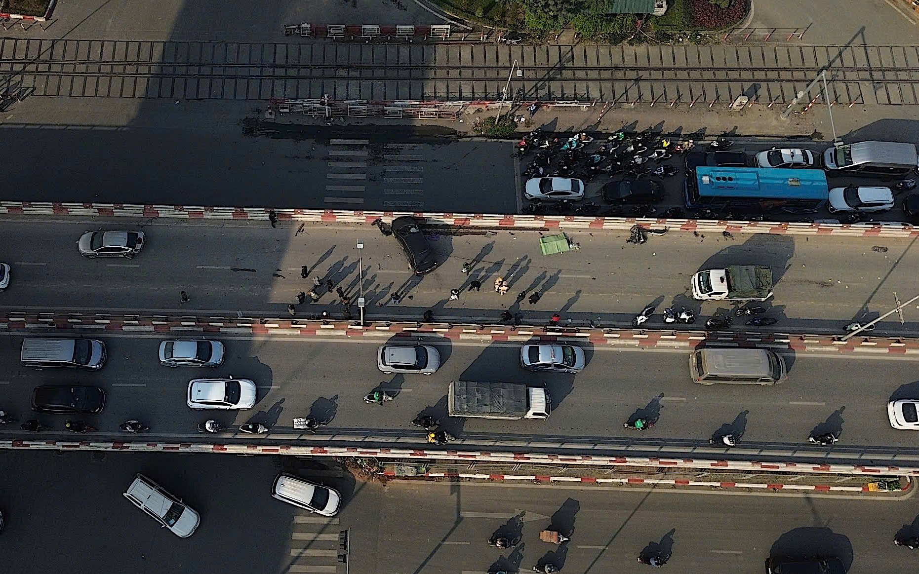 Cục CSGT thông tin vụ tai nạn trên cao tốc làm 4 người thiệt mạng- Ảnh 1. Cục CSGT thông tin vụ tai nạn trên cao tốc làm 4 người thiệt mạng- Ảnh 1.