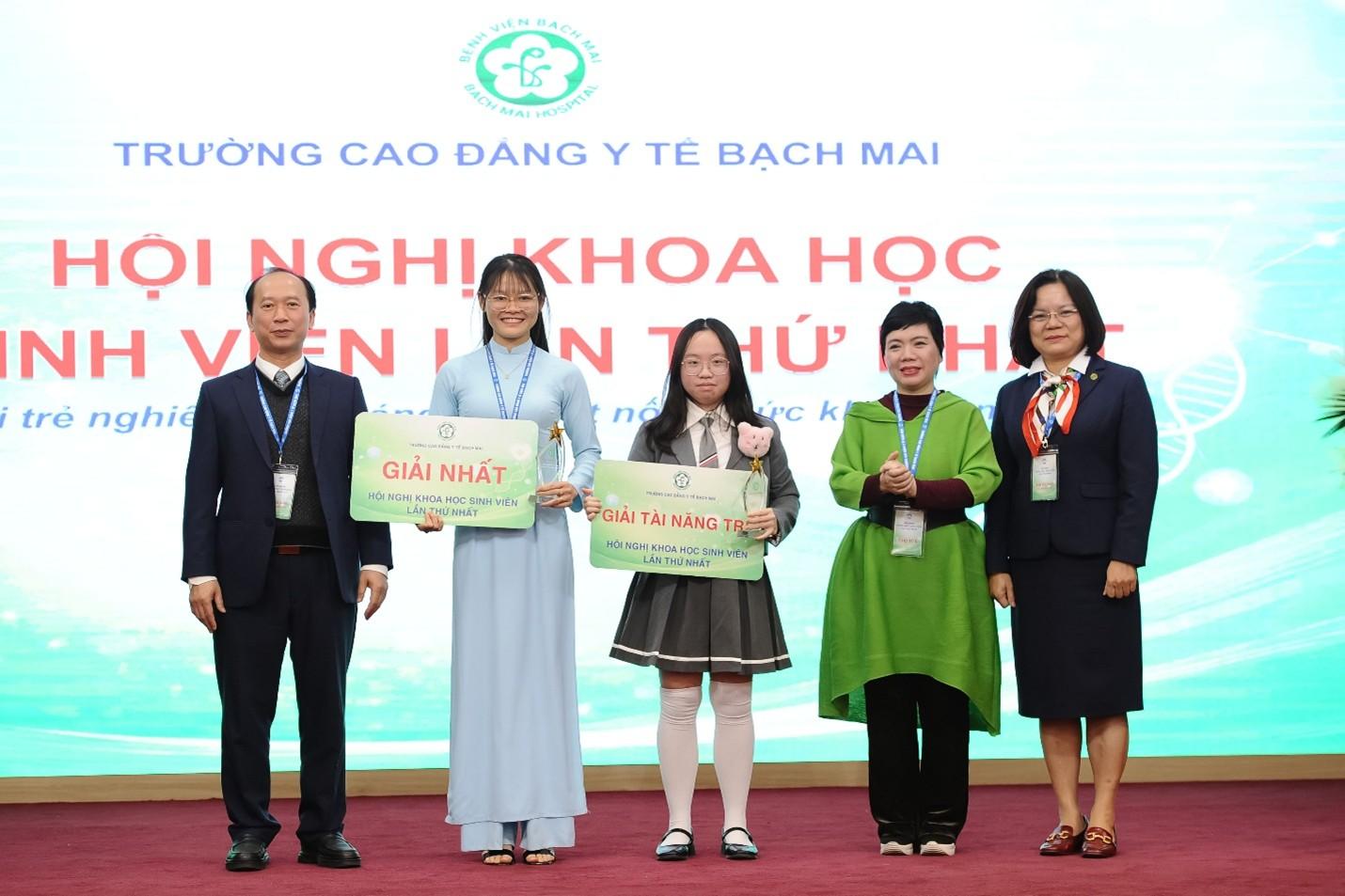 Tuổi trẻ Bạch Mai đẩy mạnh, sáng tạo nghiên cứu khoa học vì sức khỏe cộng đồng- Ảnh 6. Tuổi trẻ Bạch Mai đẩy mạnh, sáng tạo nghiên cứu khoa học vì sức khỏe cộng đồng- Ảnh 6.