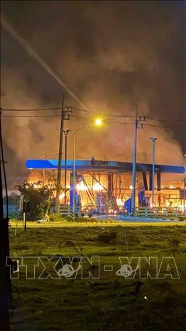 Nổ bom đồng loạt tại 11 trạm xăng ở Thái Lan, 4 người bị thương- Ảnh 1.