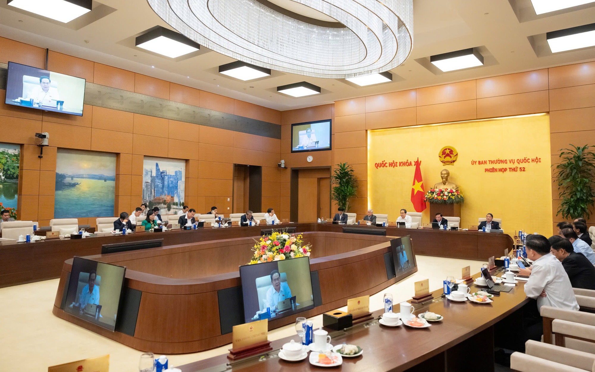 UBTVQH nhất trí 100% thông qua quy định mới về trang phục ngành Kiểm sát- Ảnh 4.