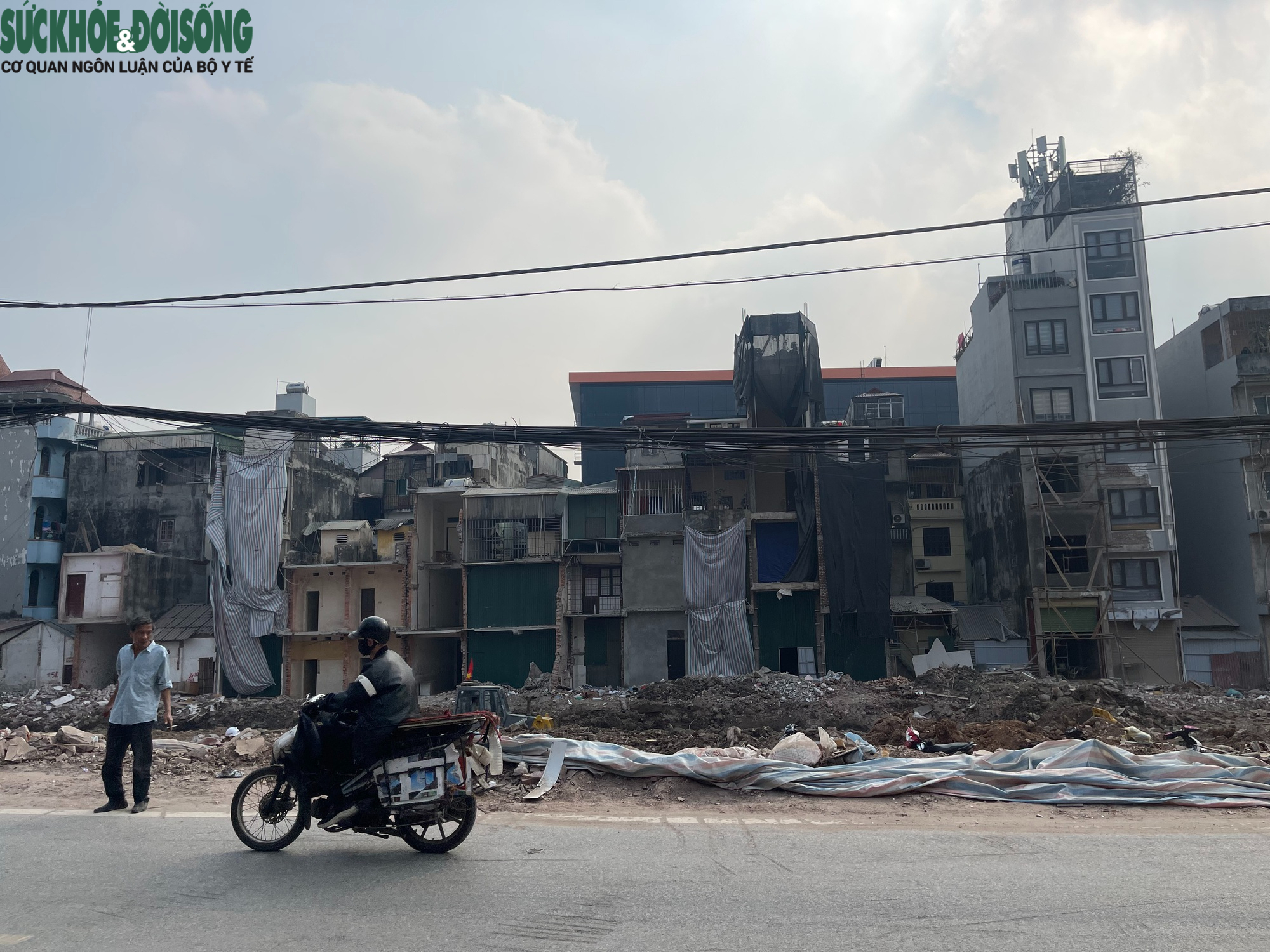 Mở đường Vành đai 1: Nhà ngõ thành mặt phố, giá vượt 300 triệu đồng/m²- Ảnh 3. Mở đường Vành đai 1: Nhà ngõ thành mặt phố, giá vượt 300 triệu đồng/m²- Ảnh 3.