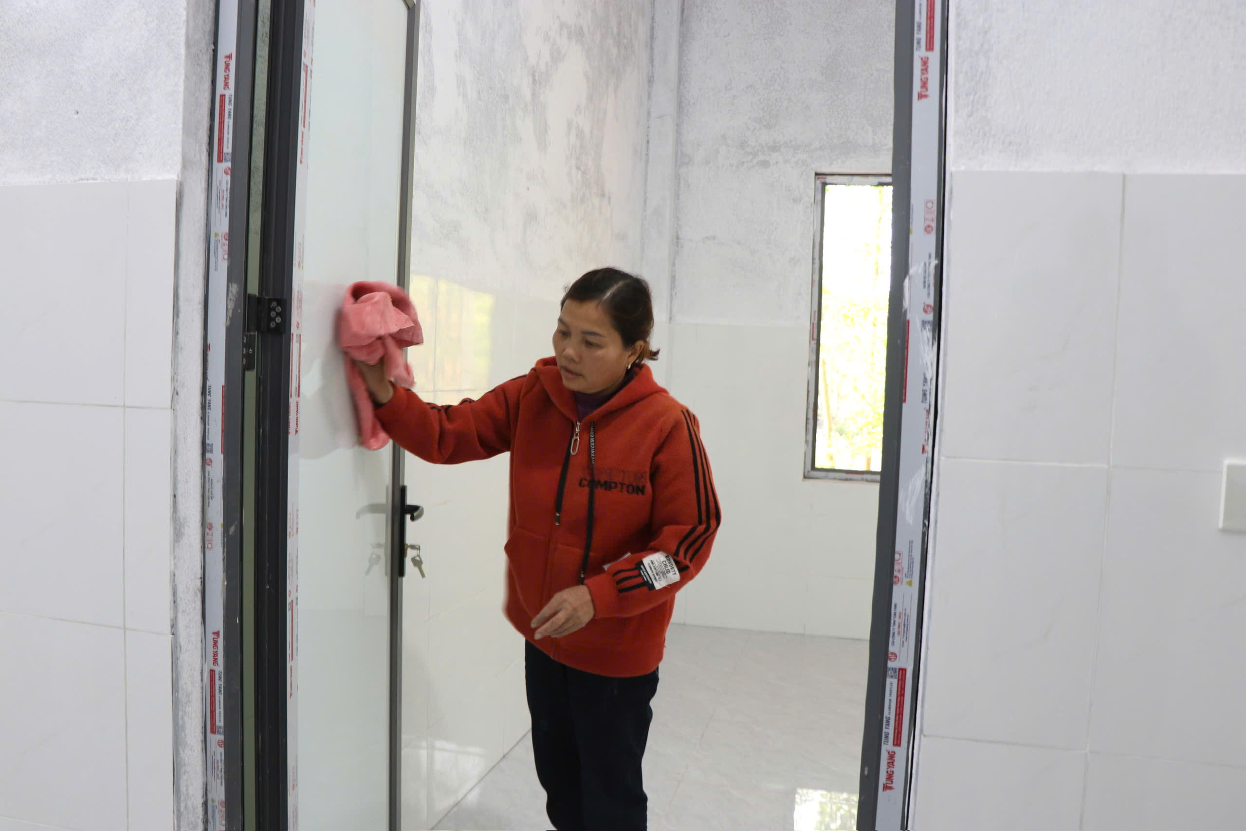 Người dân vùng sạt lở ở Huế đón niềm vui an cư khi 'Chiến dịch Quang Trung' về đích sớm- Ảnh 2.