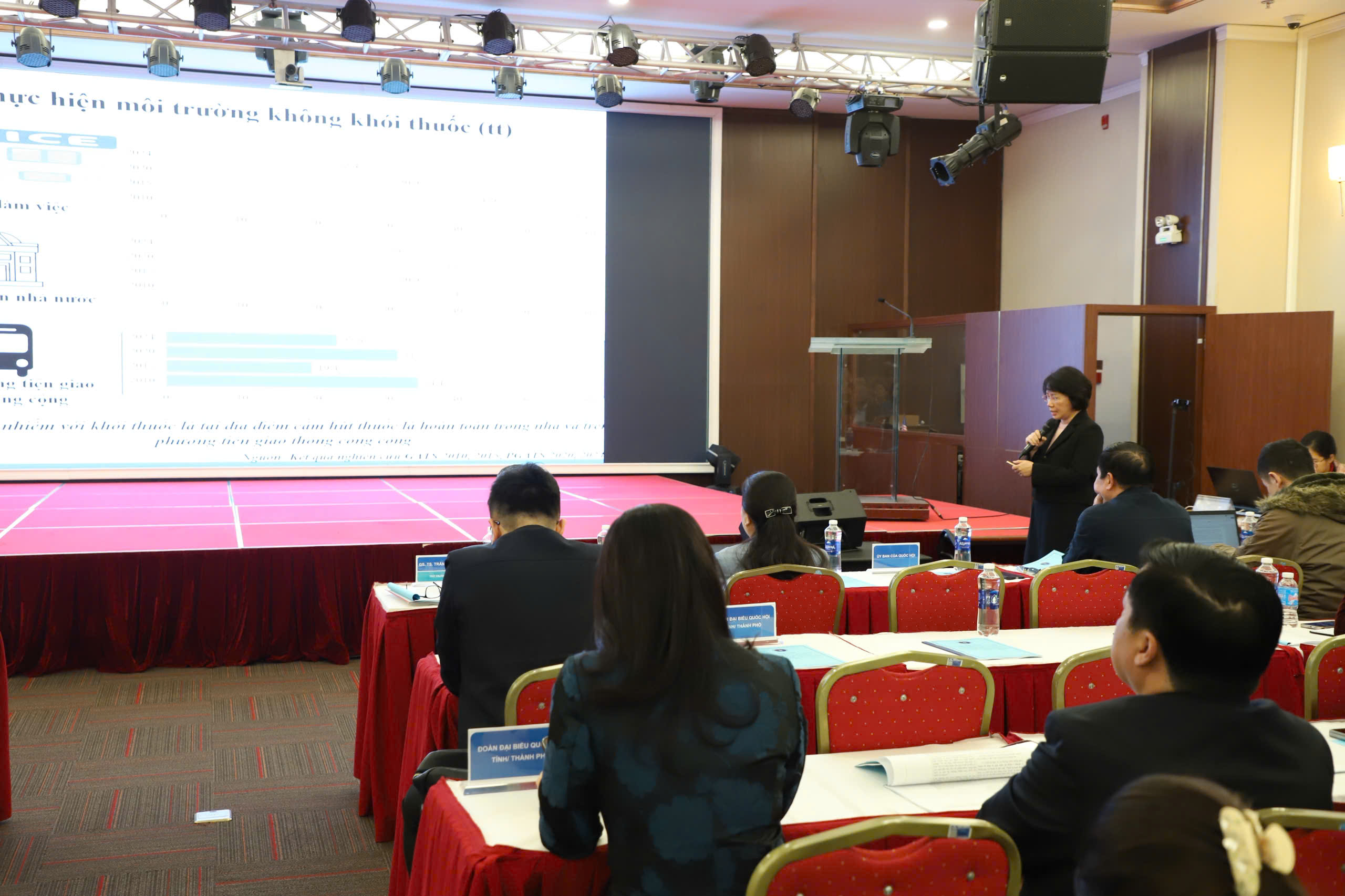 Bộ Y tế đề xuất sửa luật với hàng loạt điểm nhằm siết chặt quản lý thuốc lá thế hệ mới
- Ảnh 3. Bộ Y tế đề xuất sửa luật với hàng loạt điểm nhằm siết chặt quản lý thuốc lá thế hệ mới
- Ảnh 3.