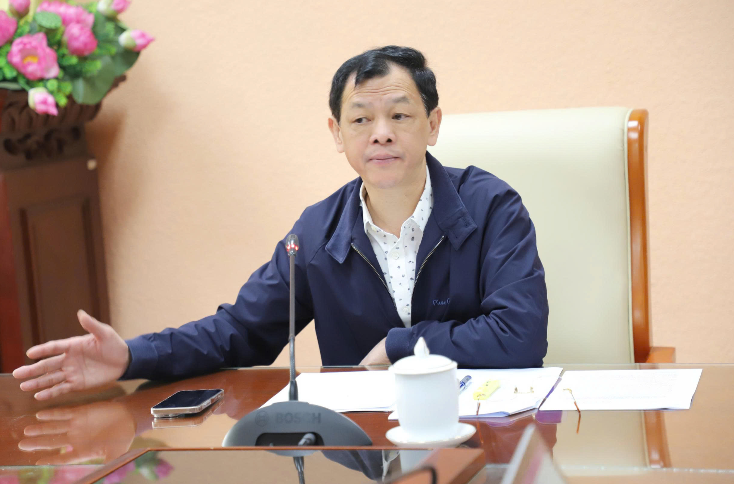 Tiếp tục thực hiện chuyển đổi số y tế hiện đại, hiệu quả, tránh lãng phí- Ảnh 1.