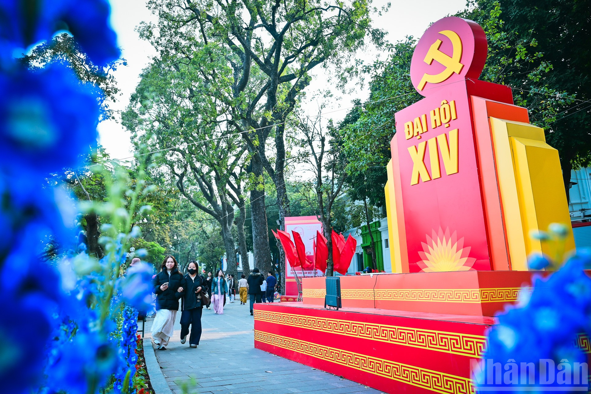  Thủ đô Hà Nội rực rỡ đón chào Đại hội XIV của Đảng- Ảnh 10.
