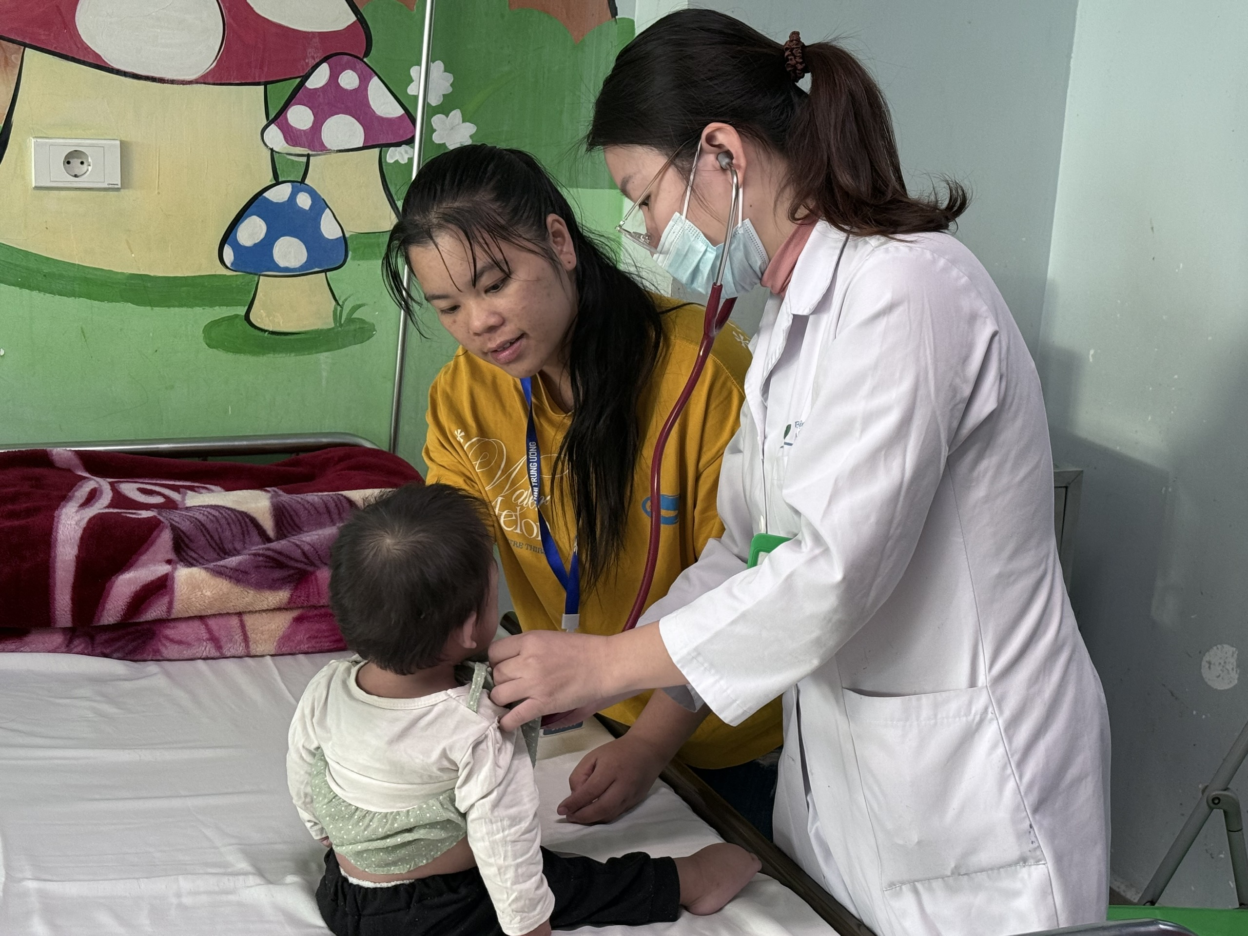 Bác sĩ Bệnh viện Nhi Trung ương 'hồi sinh' thành công ca bệnh dị dạng bạch mạch hiếm gặp trong y văn- Ảnh 3.