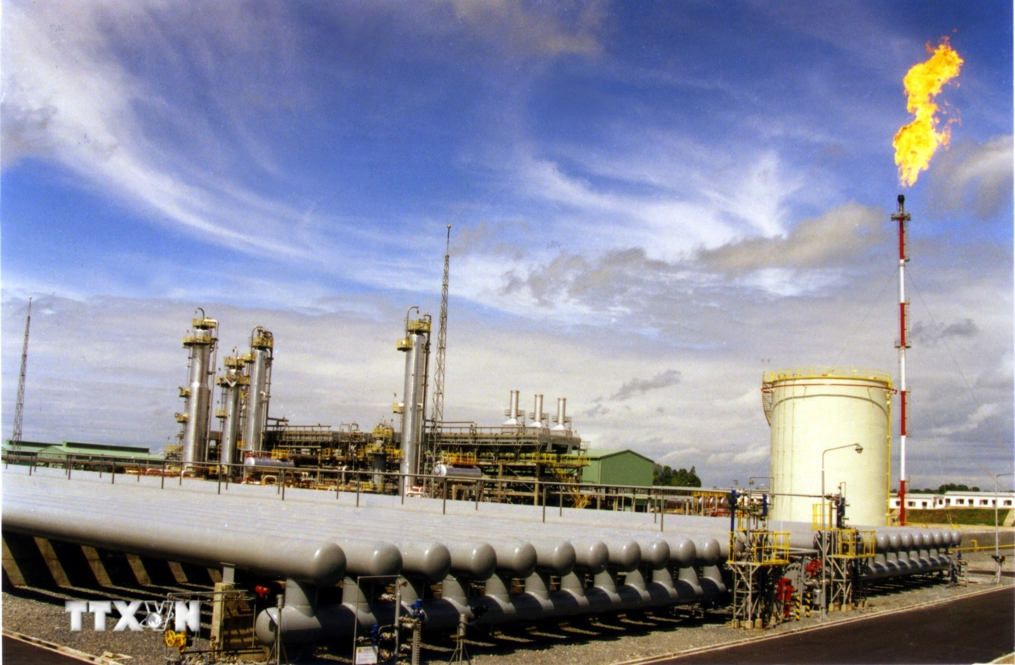 Đại hội IX của Đảng 25 năm trước: Mở đường tiến vào thế kỷ mới, thiên niên kỷ mới- Ảnh 2.