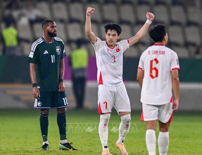 Người hâm mộ vui mừng khi U23 Việt Nam vào tứ kết Giải bóng đá U23 châu Á- Ảnh 2.