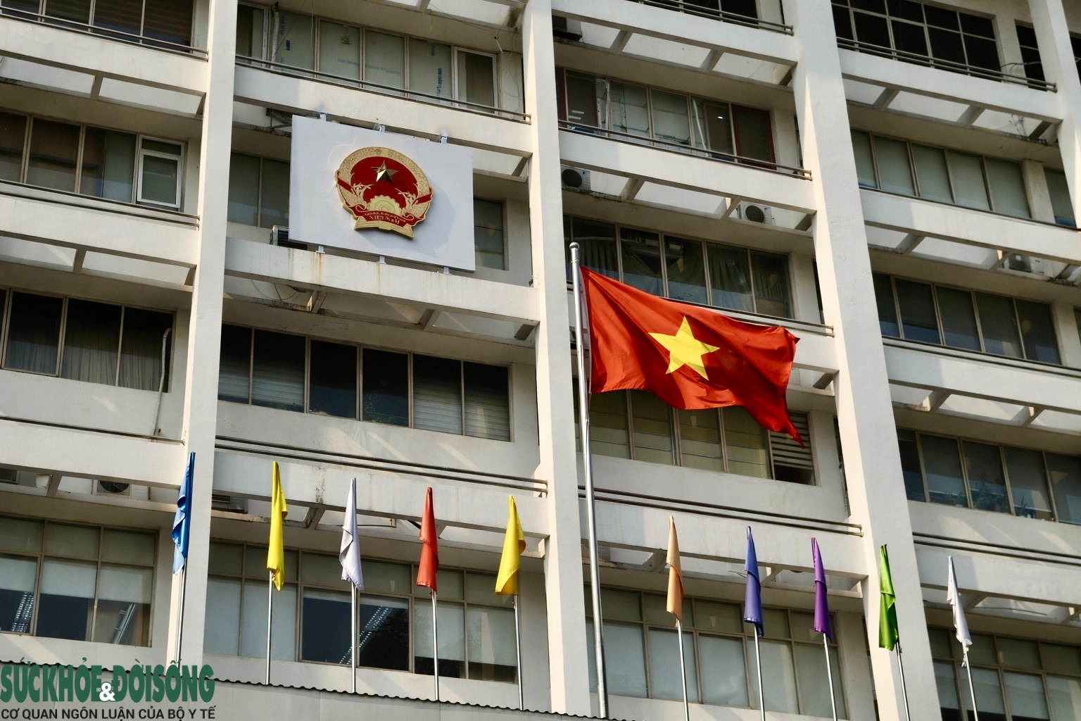 Hà Nội rực rỡ sắc cờ chào mừng Đại hội XIV của Đảng- Ảnh 5.