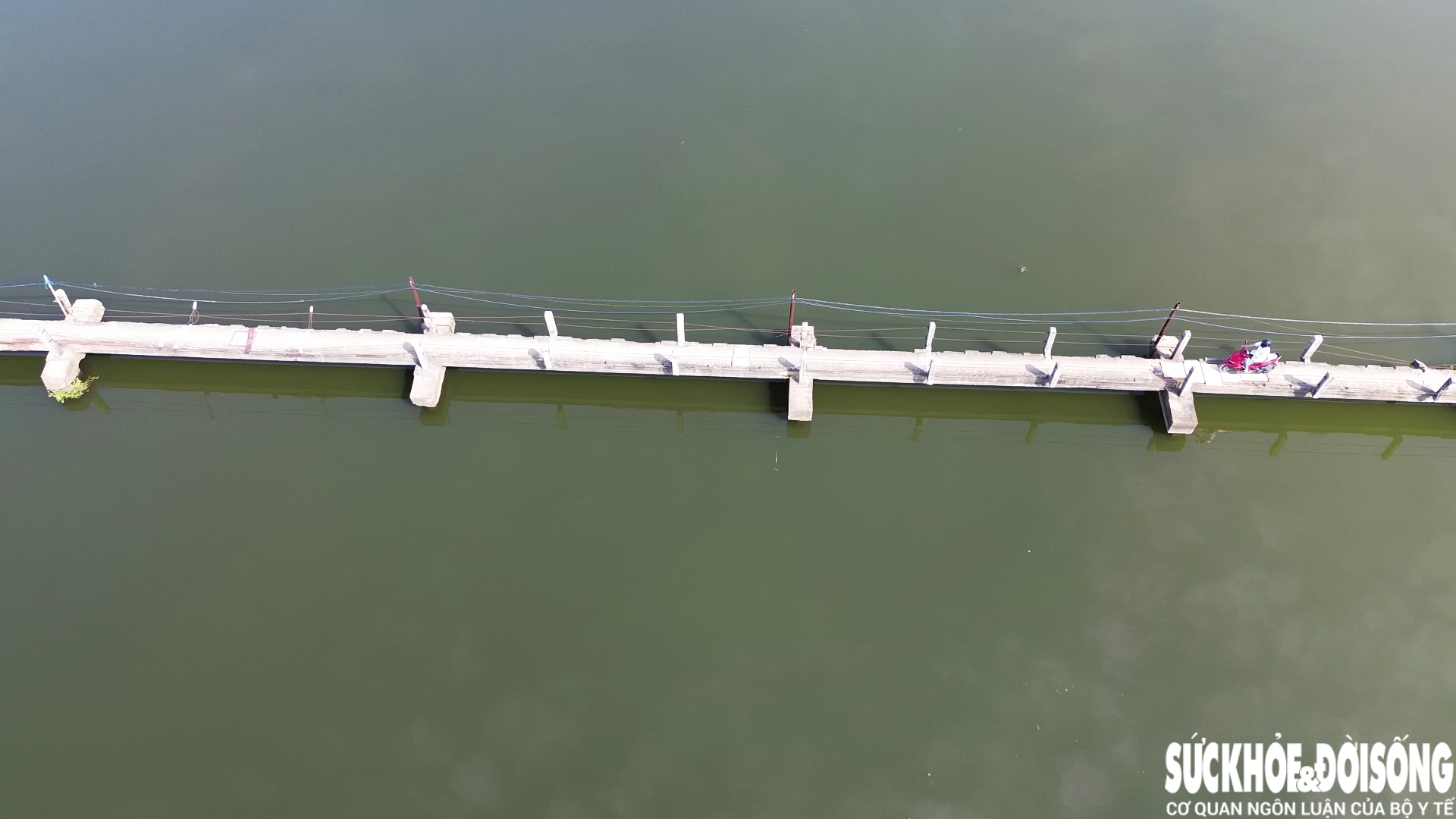 Cận cảnh 'cầu vĩnh biệt' chờ ngày bị xóa sổ sau hơn 40 năm tồn tại- Ảnh 4.