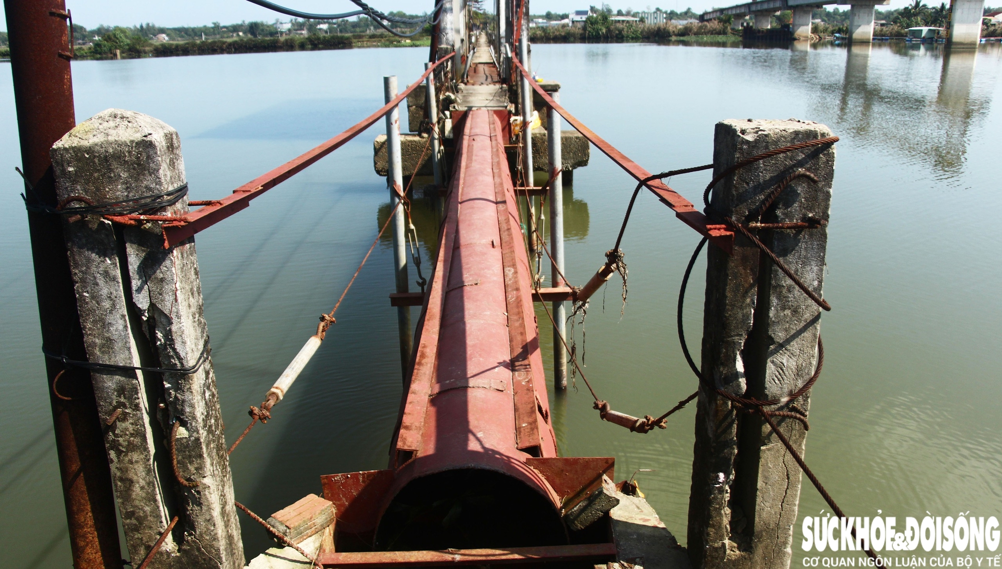 Cận cảnh 'cầu vĩnh biệt' chờ ngày bị xóa sổ sau hơn 40 năm tồn tại- Ảnh 5.