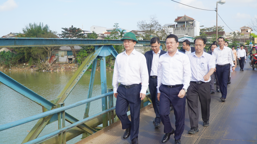 Huế đầu tư 2.200 tỷ đồng xây cầu nối 'ốc đảo' trên sông Hương- Ảnh 2.