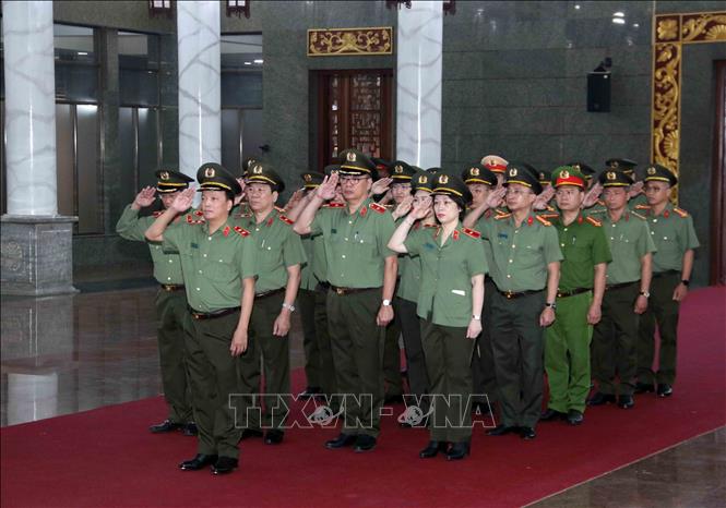 Lễ tang cấp nhà nước Đại tướng, AHLLVT nhân dân Lê Văn Dũng- Ảnh 4. Lễ tang cấp nhà nước Đại tướng, AHLLVT nhân dân Lê Văn Dũng- Ảnh 4.