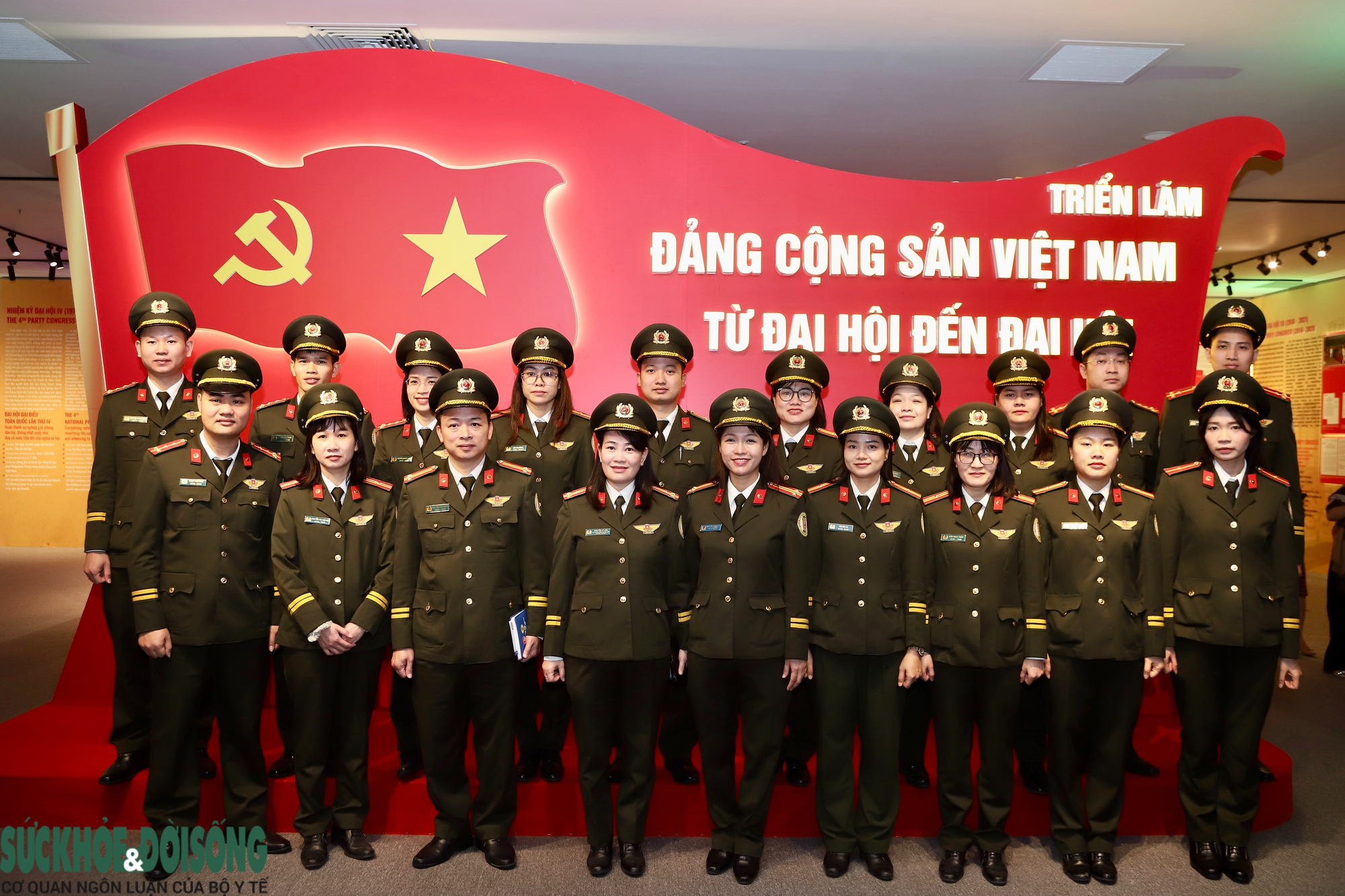 Triển lãm 'Từ Đại hội đến Đại hội' góp phần tái hiện chặng đường phát triển vẻ vang của Đảng- Ảnh 17.