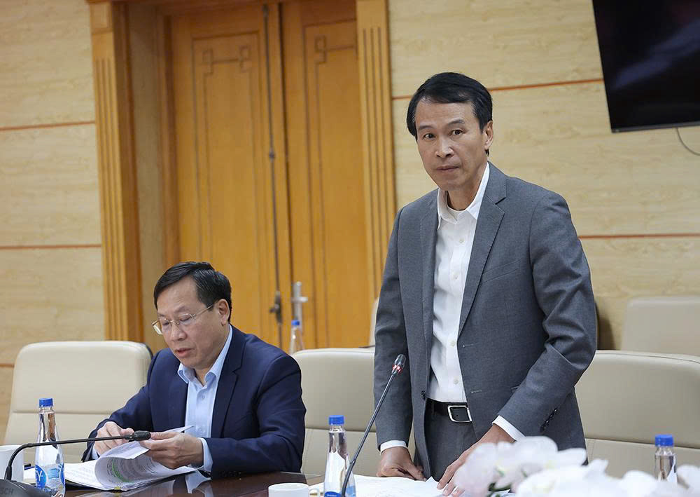 Bộ Y tế đề xuất tăng mức phụ cấp cho nhân viên y tế thôn, tổ dân phố và cô đỡ thôn, bản- Ảnh 4.