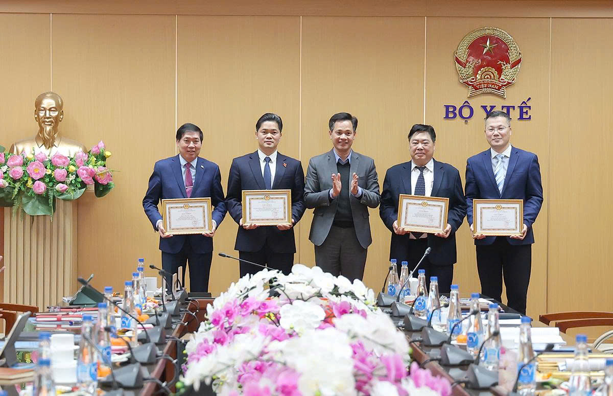 Phát huy vai trò cơ quan tham mưu của Bộ Y tế, xây dựng nội dung tham mưu có chiều sâu, dài hơi và chiến lược- Ảnh 9.