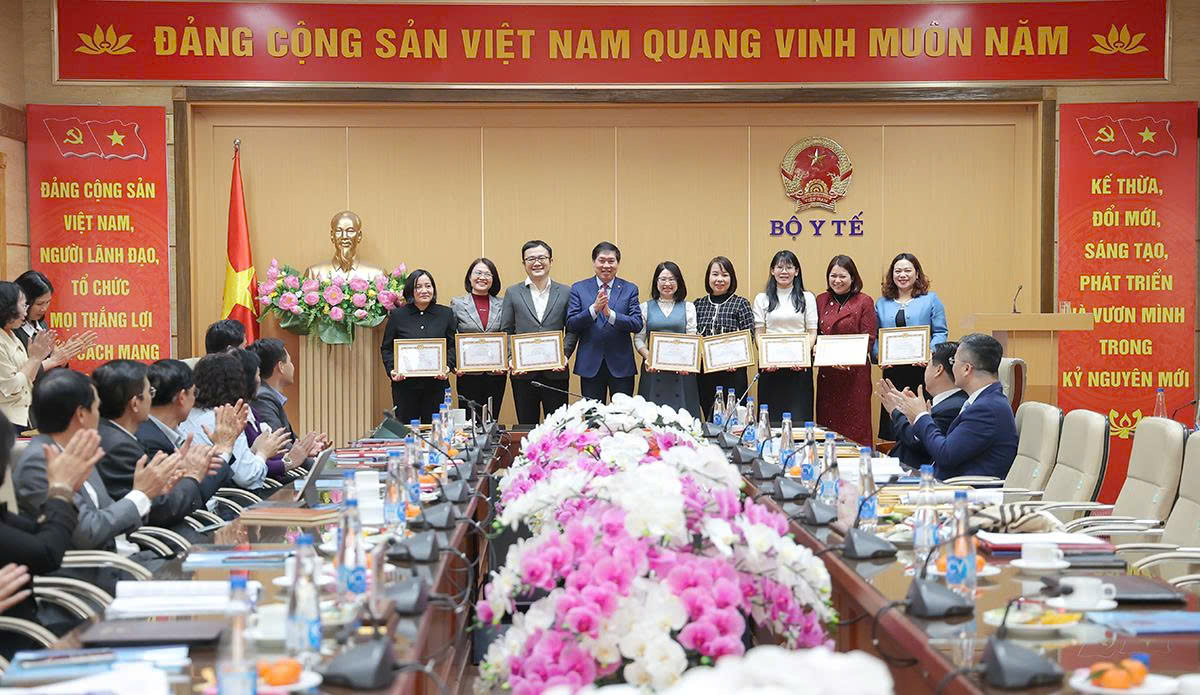 Phát huy vai trò cơ quan tham mưu của Bộ Y tế, xây dựng nội dung tham mưu có chiều sâu, dài hơi và chiến lược- Ảnh 10.