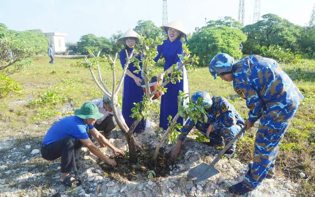Quân dân Trường Sa vững niềm tin hướng về Đại hội XIV của Đảng- Ảnh 4.
