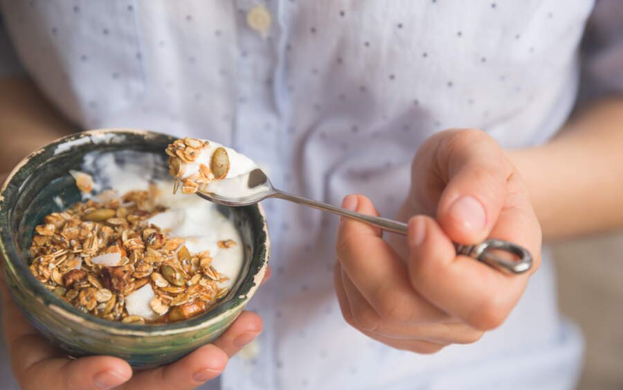 4 lý do nên ăn yến mạch vào buổi sáng để hỗ trợ huyết áp và tim mạch