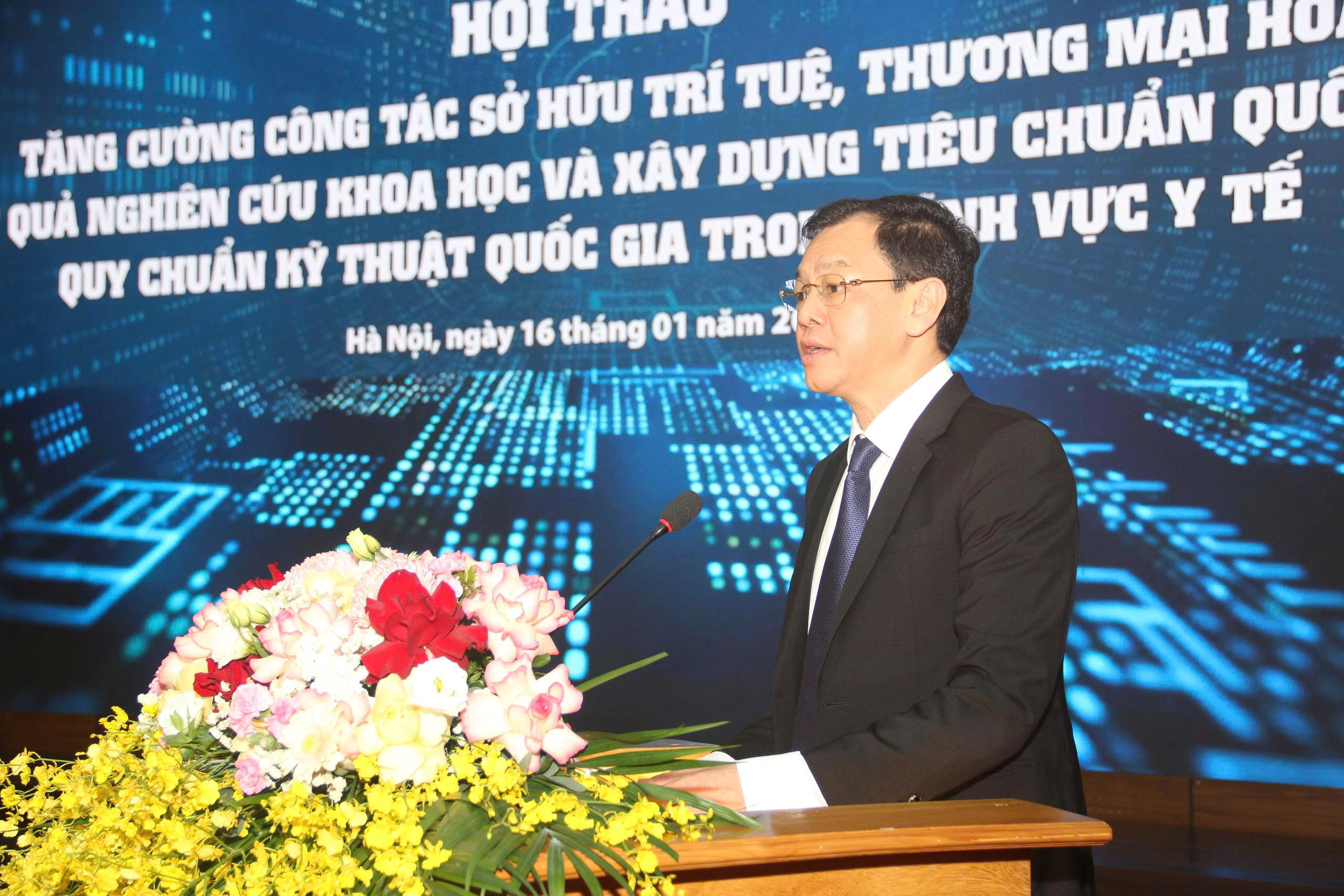 Vai trò quan trọng của tiêu chuẩn, quy chuẩn kỹ thuật quốc gia, sở hữu trí tuệ trong khoa học công nghệ, đổi mới sáng tạo y tế- Ảnh 1.