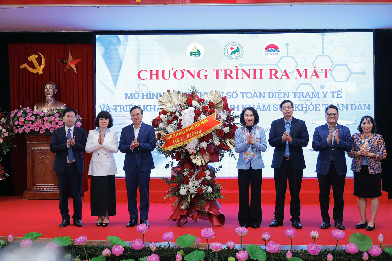 Người dân Hà Nội được khám thông minh tại 2 'trạm y tế 4.0' toàn diện đầu tiên- Ảnh 3.