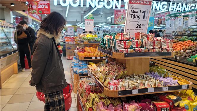 Bộ Công Thương yêu cầu bảo đảm nguồn cung hàng hóa, điện dịp Tết- Ảnh 1.