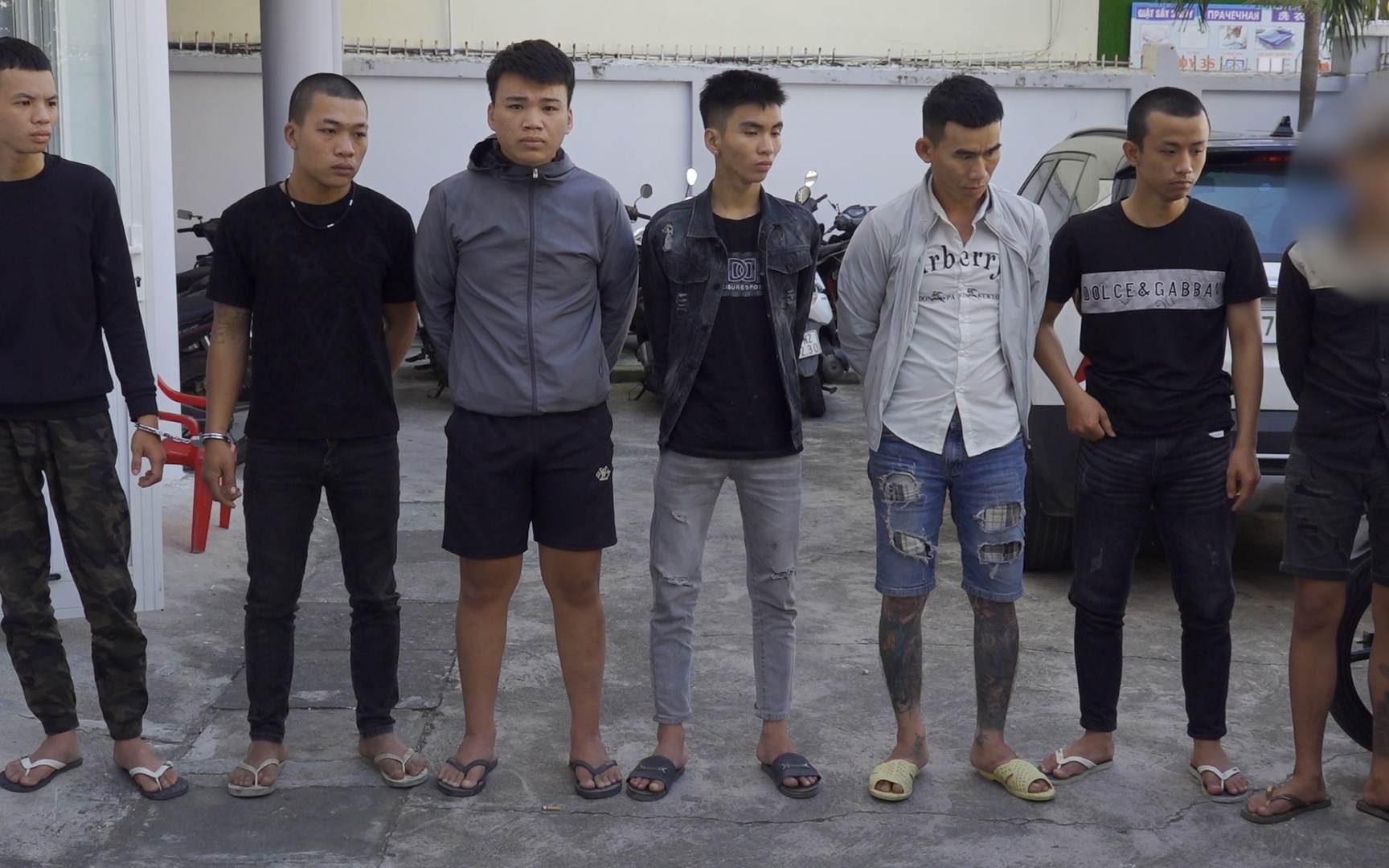 Bắt giam 2 đối tượng trộm cắp sắt trên công trình cao tốc tại Lạng Sơn- Ảnh 2.