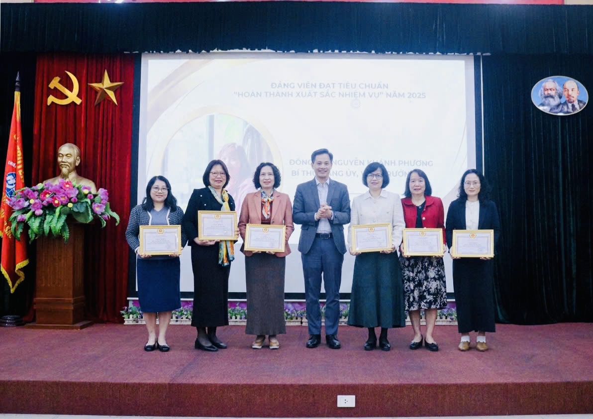 Tiếp tục khẳng định vai trò cơ quan tư vấn chiến lược tin cậy của ngành Y tế- Ảnh 4.