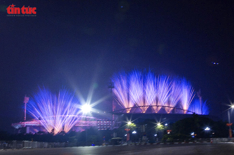 Sơ duyệt màn pháo hoa nghệ thuật quy mô lớn tại Mỹ Đình- Ảnh 1.