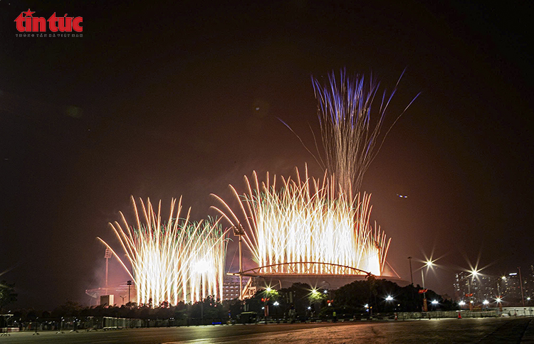 Sơ duyệt màn pháo hoa nghệ thuật quy mô lớn tại Mỹ Đình- Ảnh 2.