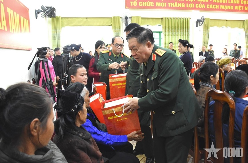 Xây dựng Đảng bộ Quân đội mẫu mực, tiêu biểu, ngang tầm nhiệm vụ- Ảnh 2.