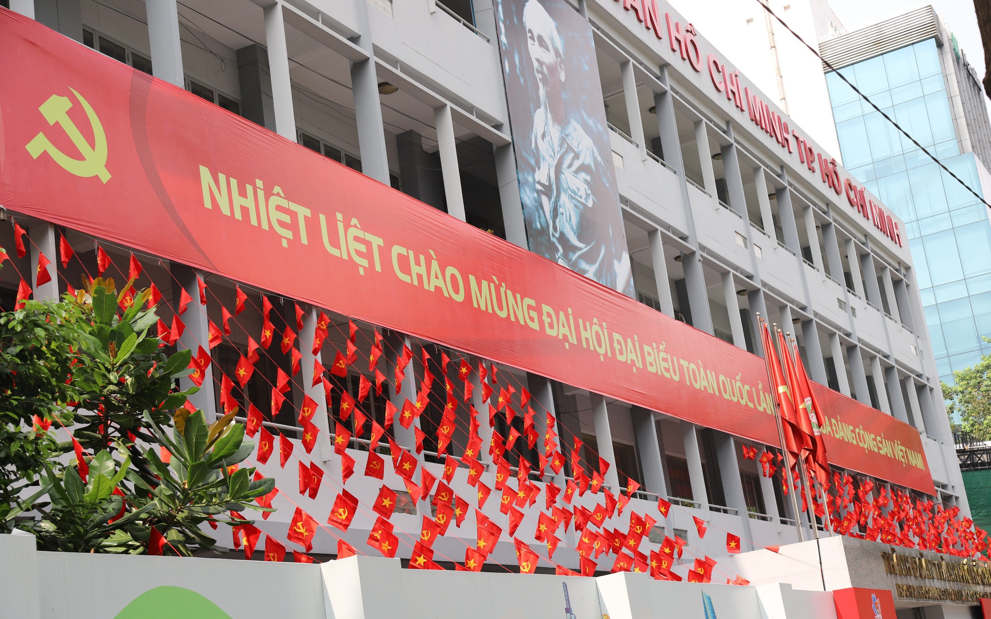 Khánh Hòa rực sắc cờ hoa, gửi trọn niềm tin vào Đại hội XIV của Đảng- Ảnh 6.