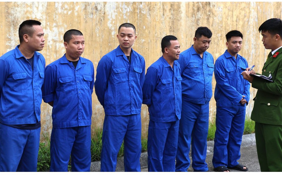 Triệt phá đường dây cá độ bóng đá 1.200 tỷ đồng