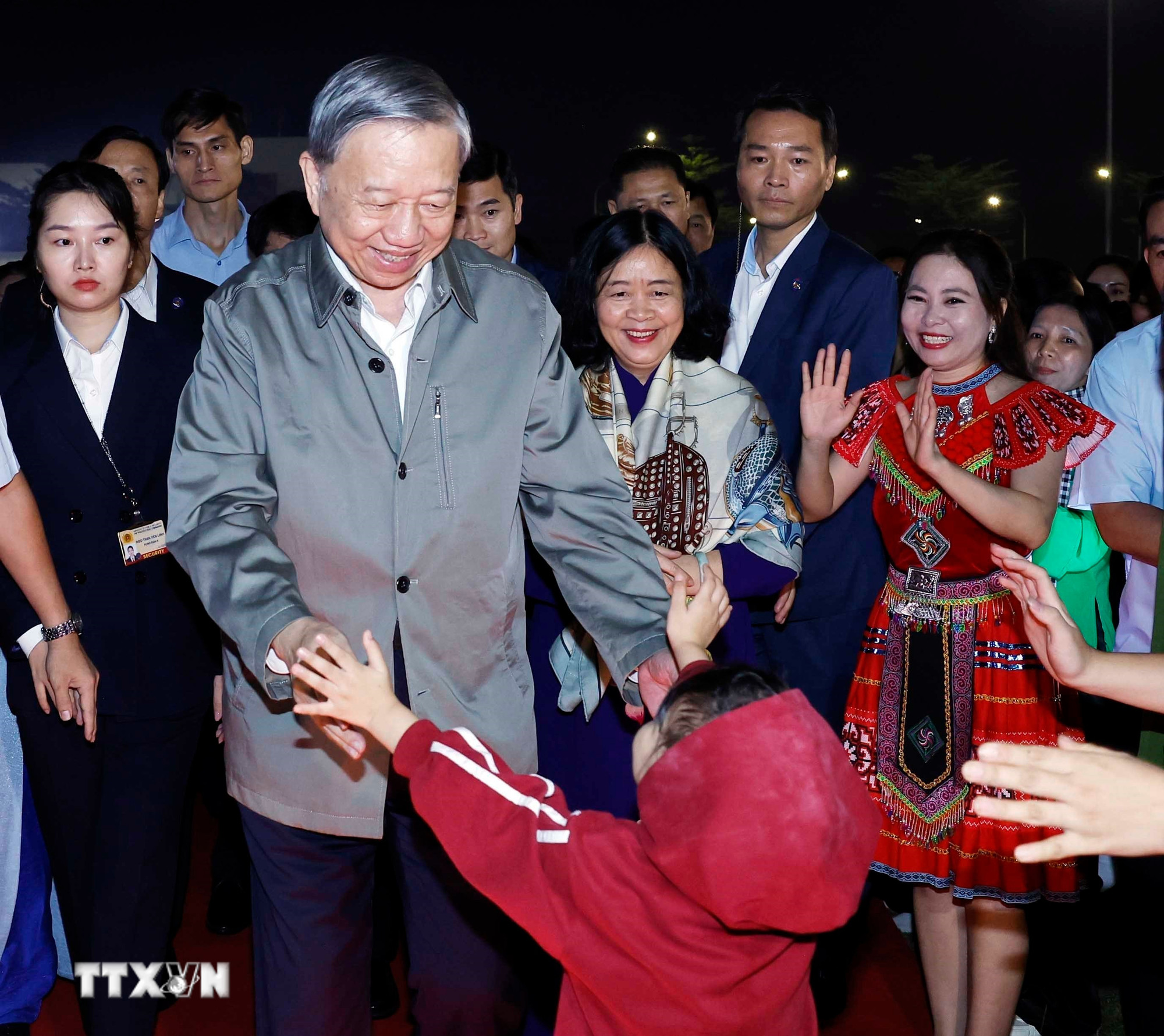 Bảo đảm văn kiện Đại hội XIV trở thành động lực đổi mới tư duy và hành động, khơi dậy khát vọng phát triển- Ảnh 3.