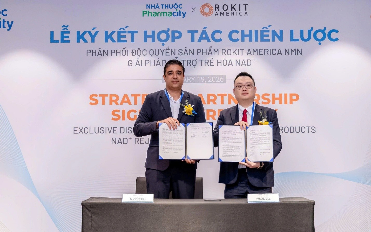 1 17689071244621110769789 0 0 893 1429 crop 17689072507991229065707