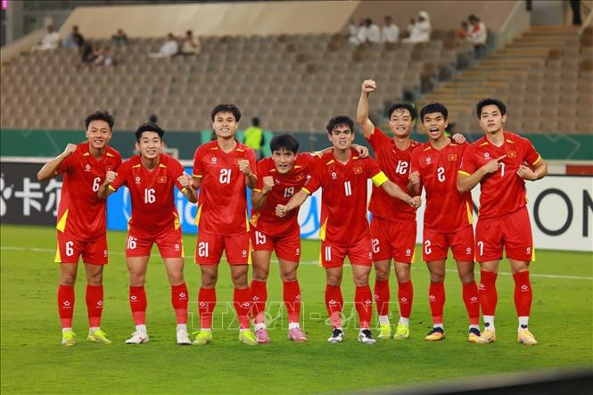HLV Kim Sang-sik: U23 Việt Nam sẵn sàng đối mặt Trung Quốc ở bán kết U23 châu Á- Ảnh 1.