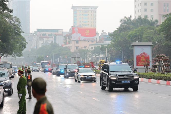 Đại biểu đến dự khai mạc Đại hội XIV của Đảng- Ảnh 15.