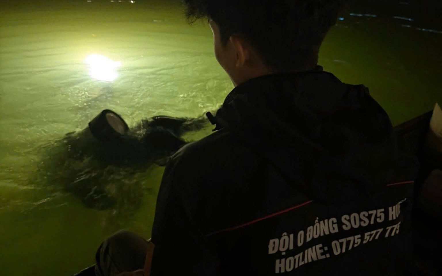 Xuất hiện thông tin người dân đánh rơi 2 cây vàng dưới sông Hương