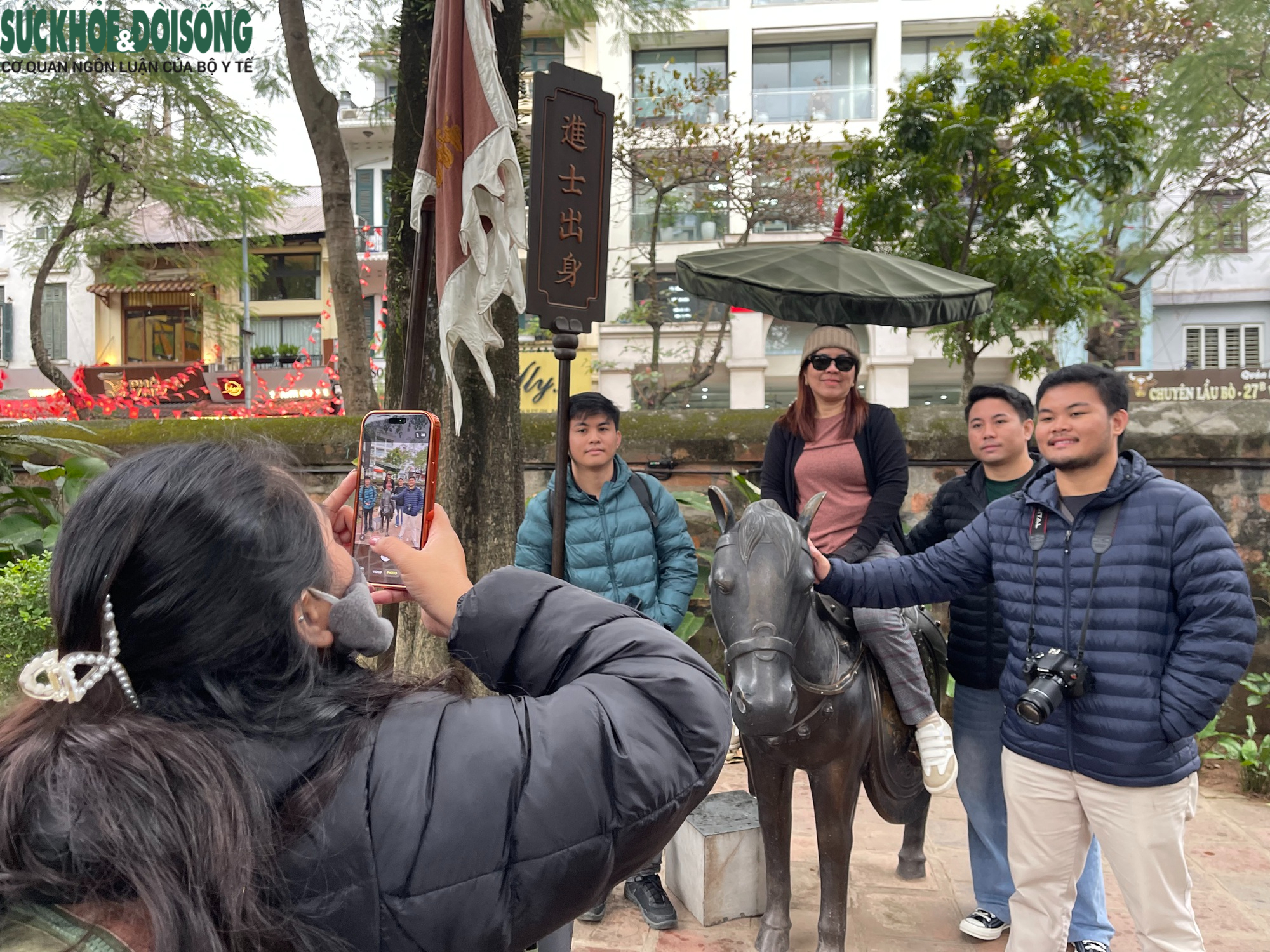 Tái hiện cảnh trường thi xưa giữa lòng Văn Miếu- Ảnh 7. Tái hiện cảnh trường thi xưa giữa lòng Văn Miếu- Ảnh 7.