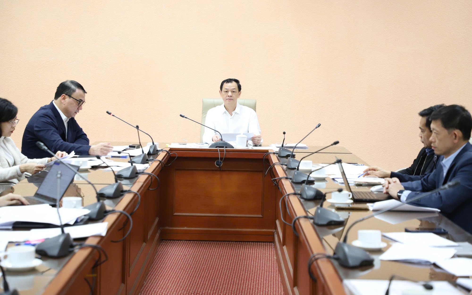 Làm chủ kỹ thuật chuyên sâu, y tế Hà Tĩnh giữ vững 'trụ cột' tuyến tỉnh- Ảnh 6.