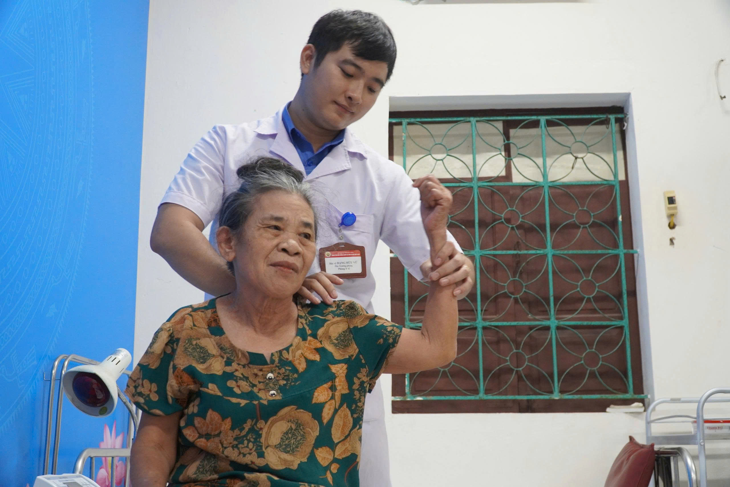 Chuyện ở nơi những phận đời được cưu mang: Bài 2: Những 'sứ giả' gánh vác phần khó- Ảnh 1.