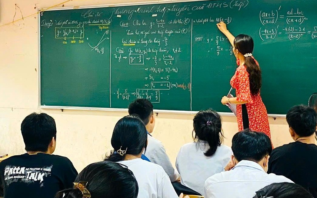 Không trực tiếp đứng lớp, nhà giáo có bị cắt phụ cấp thâm niên?