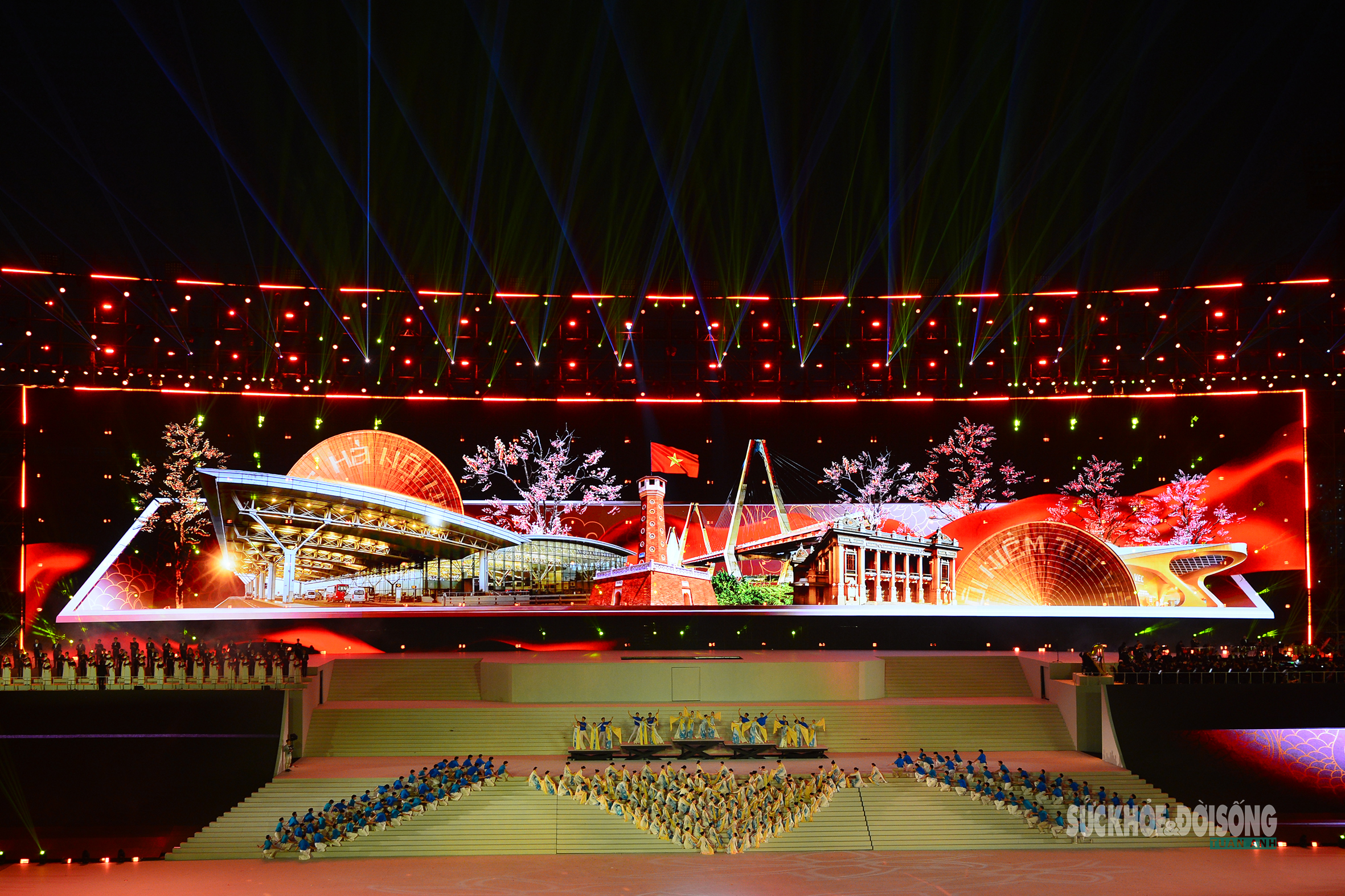 Chương trình nghệ thuật đặc biệt 'Dưới lá cờ vẻ vang của Đảng' mừng Đại hội XIV- Ảnh 11. Chương trình nghệ thuật đặc biệt 'Dưới lá cờ vẻ vang của Đảng' mừng Đại hội XIV- Ảnh 11.