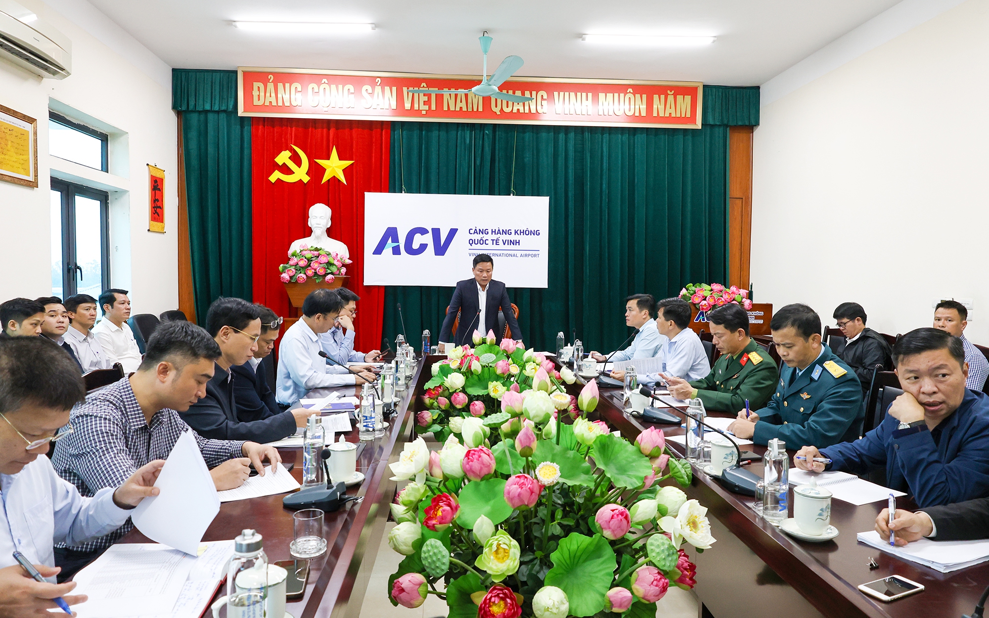  Mở đường bay thẳng Vinh - Cam Ranh từ ngày 1/7 - Ảnh 2.