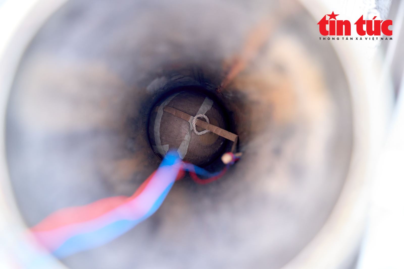 Cận cảnh trận địa bắn pháo hoa trong chương trình nghệ thuật đặc biệt 'Dưới lá cờ vẻ vang của Đảng'- Ảnh 8.