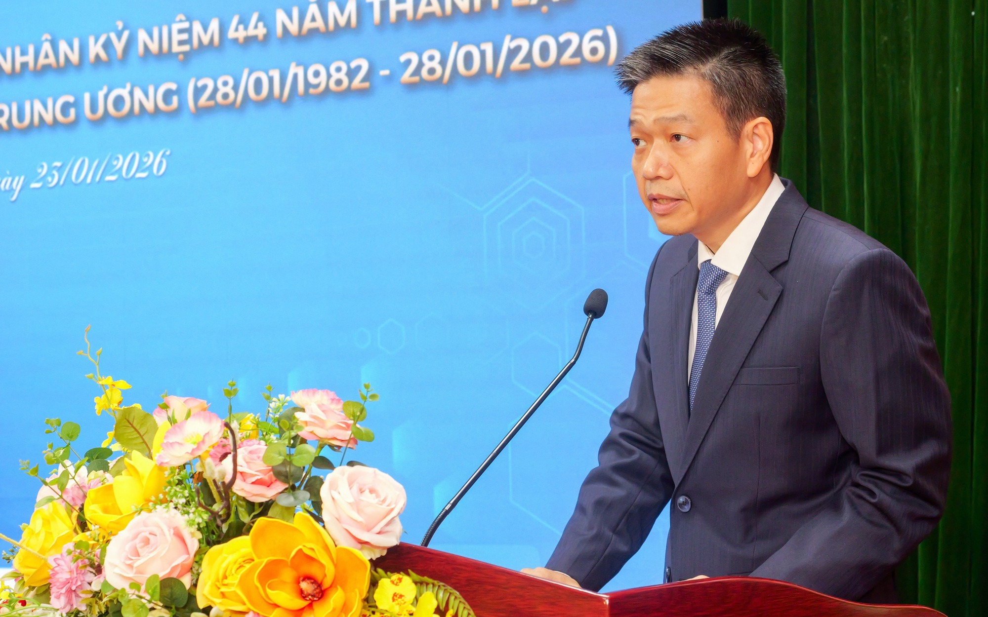 Mới nắng đầu mùa, bệnh da liễu tăng mạnh, bác sĩ chỉ cách phòng tránh- Ảnh 4. Mới nắng đầu mùa, bệnh da liễu tăng mạnh, bác sĩ chỉ cách phòng tránh- Ảnh 4.