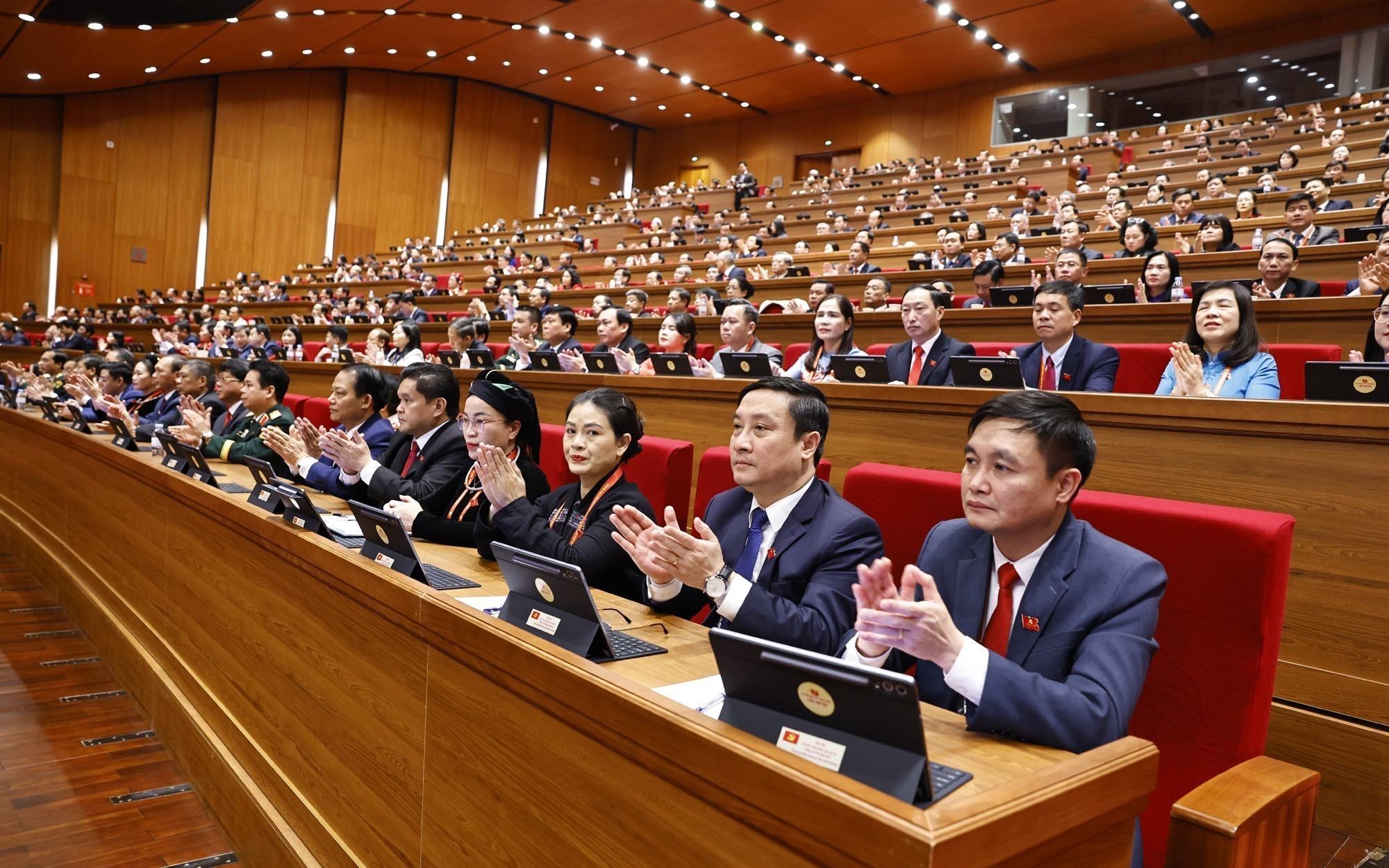 Bộ Y tế nghiên cứu, học tập, quán triệt và triển khai thực hiện Nghị quyết Đại hội XIV của Đảng- Ảnh 7.