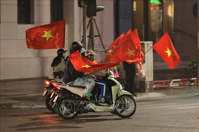 Hà Nội: Đêm không ngủ mừng U23 Việt Nam giành huy chương đồng châu Á- Ảnh 2.